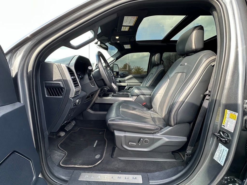 Used 2022 Ford F350 Platinum w/ Camper Package image 2
