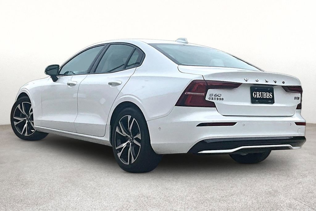 Used 2025 Volvo S60 B5 Plus AWD/4WD image 16