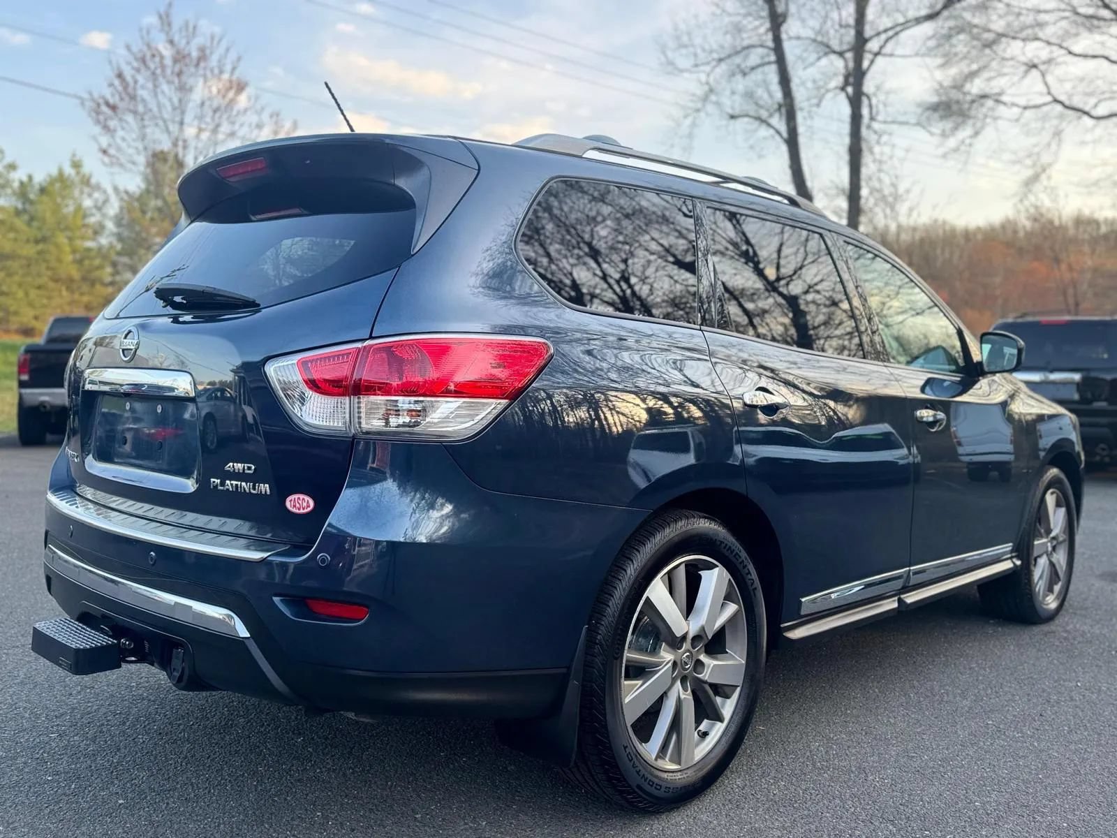 Used 2014 Nissan Pathfinder Platinum w/ Platinum Premium Package AWD/4WD image 7