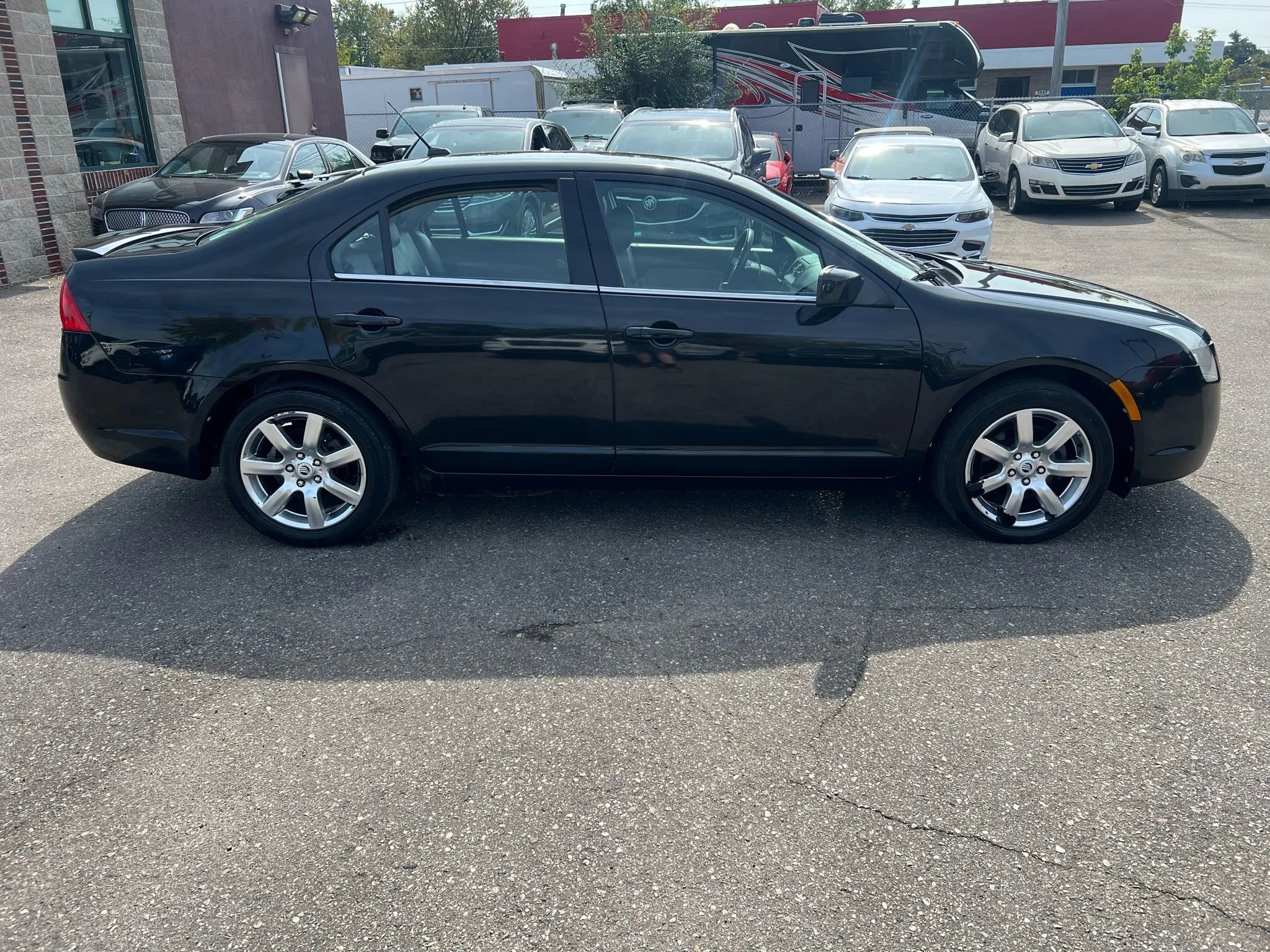 Used 2011 Mercury Milan Premier image 6