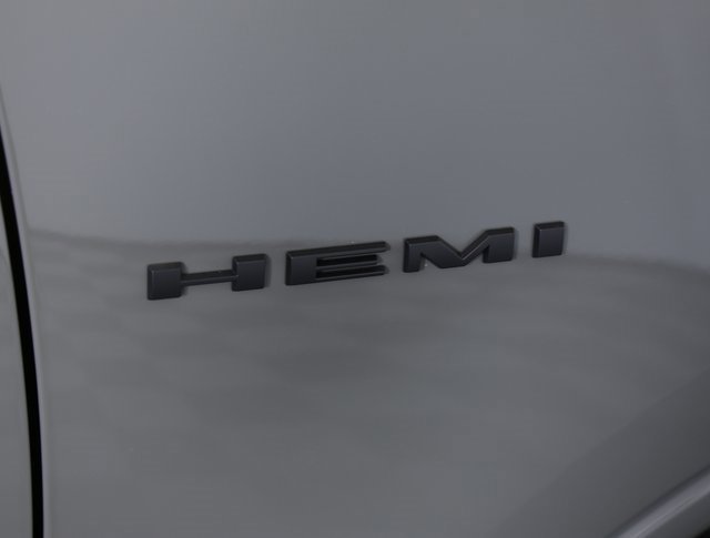 Used 2025 Dodge Durango R/T w/ Blacktop Package image 9