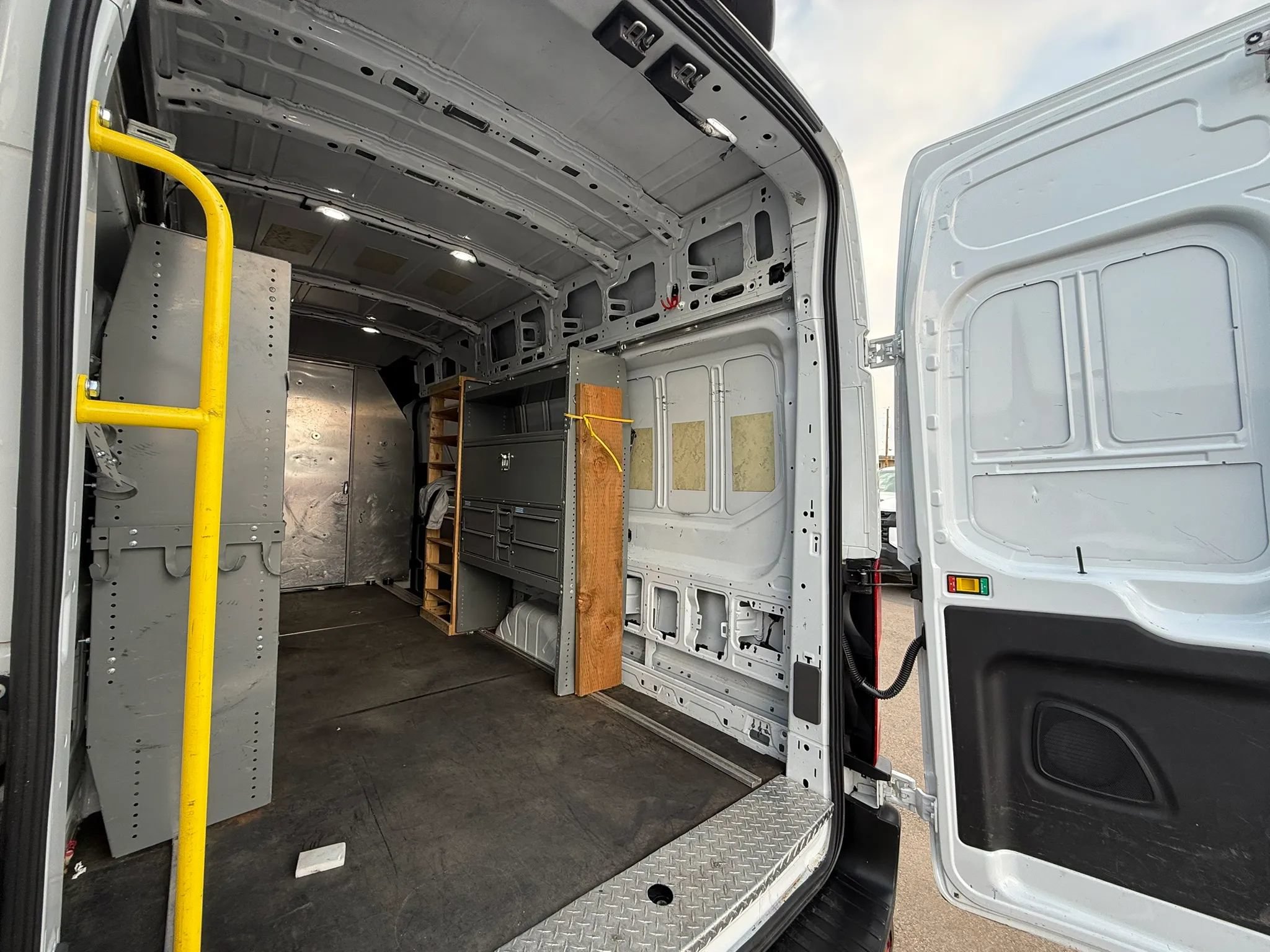 Used 2020 Ford Transit 350 148 High Roof Extended RWD image 28