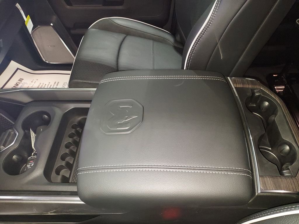 New 2026 RAM 2500 Laramie AWD/4WD image 28