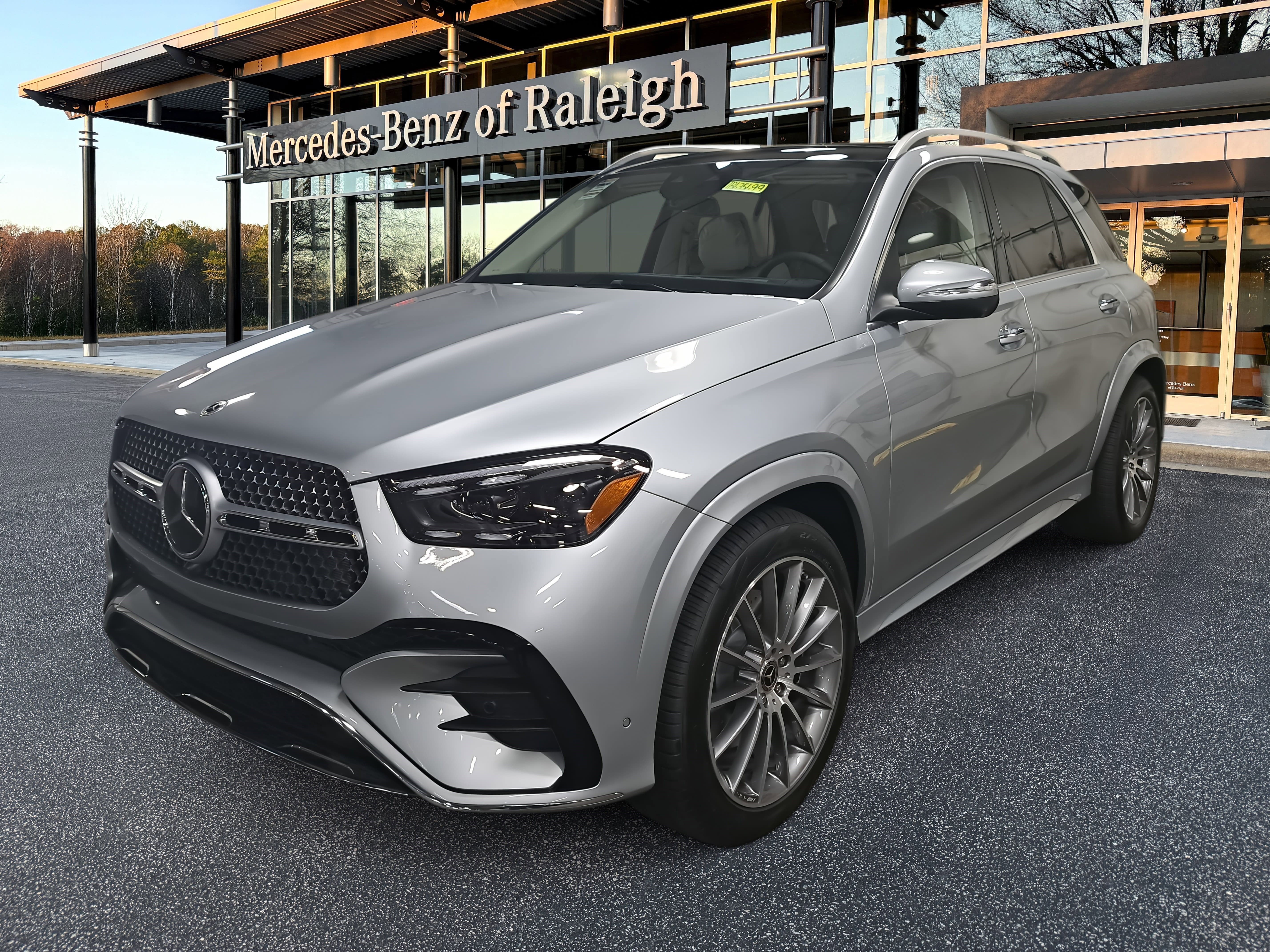 New 2026 Mercedes-Benz GLE 450 4MATIC image 1