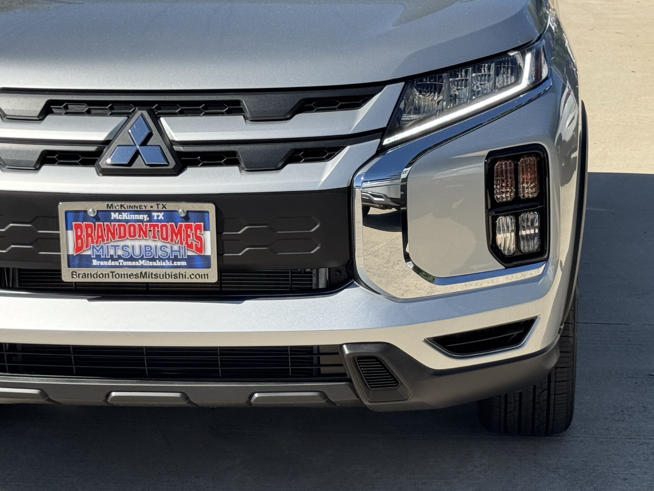 New 2027 Mitsubishi Outlander Sport ES FWD image 9