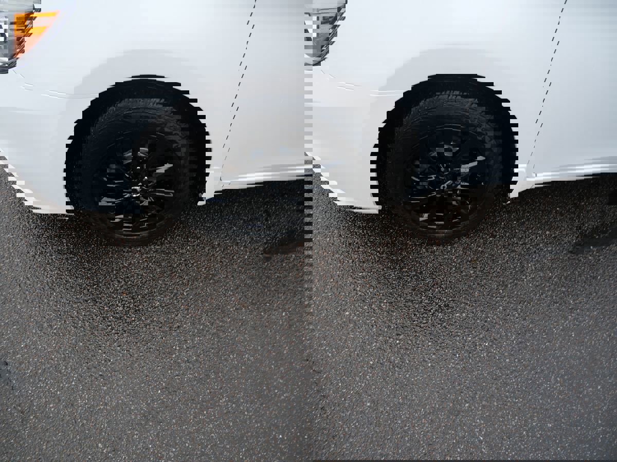 Used 2018 Nissan Sentra SV image 34