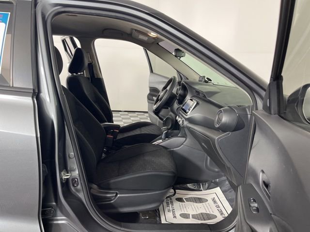 Used 2021 Nissan Kicks S image 37