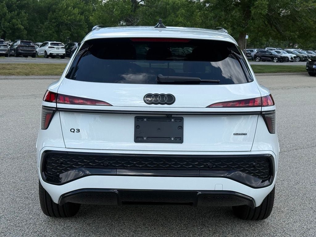 New 2026 Audi Q3 quattro 2.0T AWD/4WD image 5