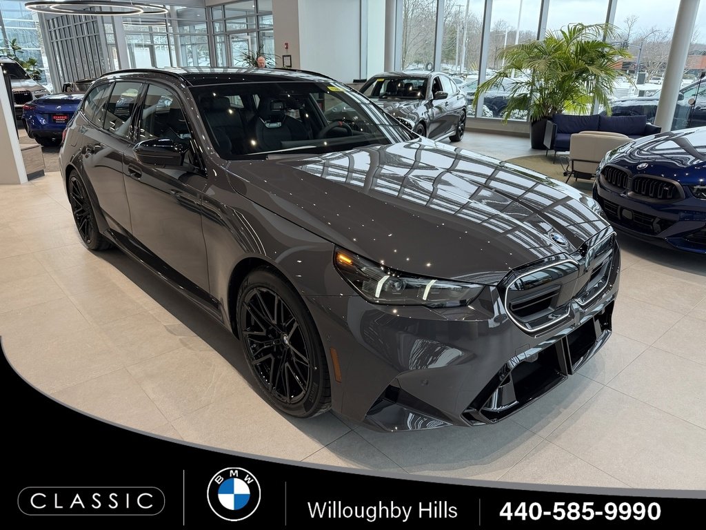 New 2026 BMW M5 Touring