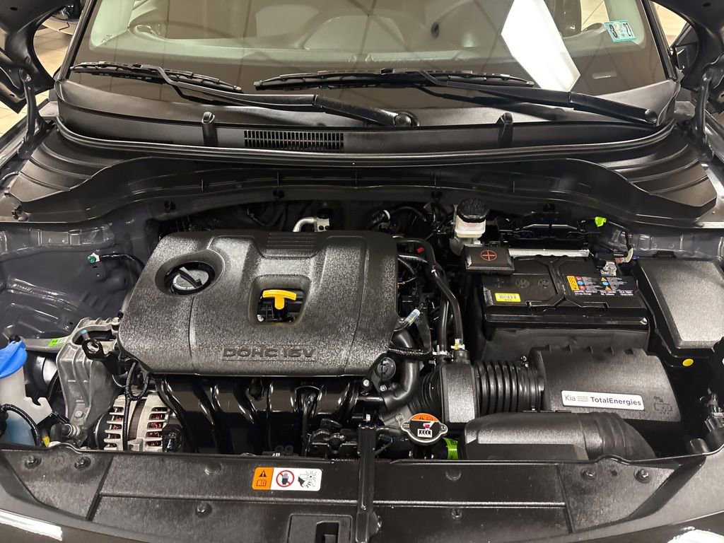 Used 2025 Kia Soul LX FWD image 31