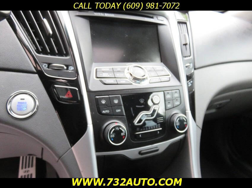 Used 2011 Hyundai Sonata Limited w/ Navigation Pkg 5 FWD image 11