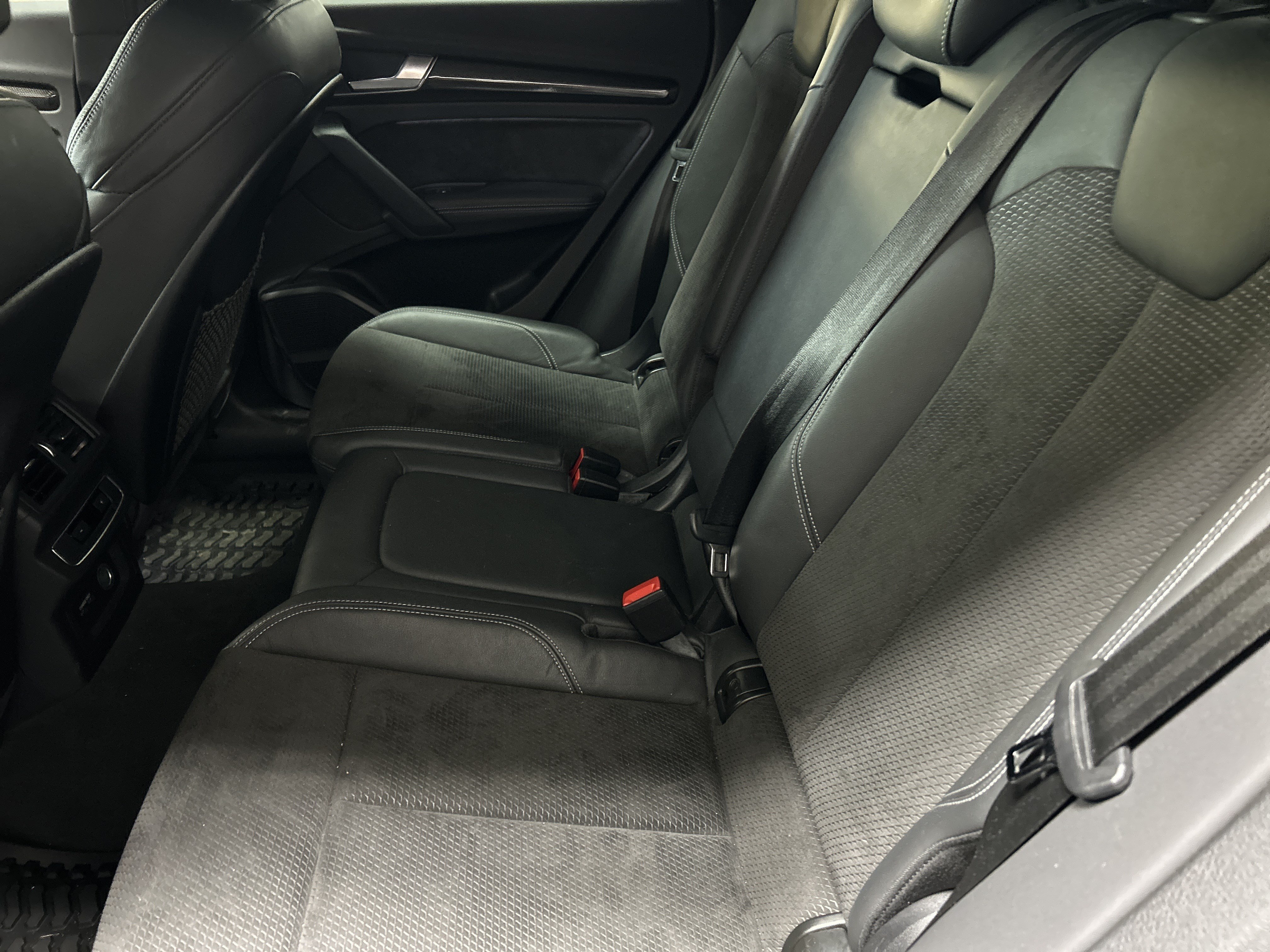 Used 2020 Audi SQ5 Premium Plus w/ Premium Plus Package AWD/4WD image 8