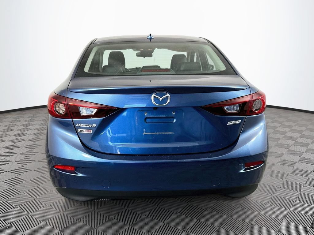 Used 2018 MAZDA MAZDA3 Touring FWD image 9