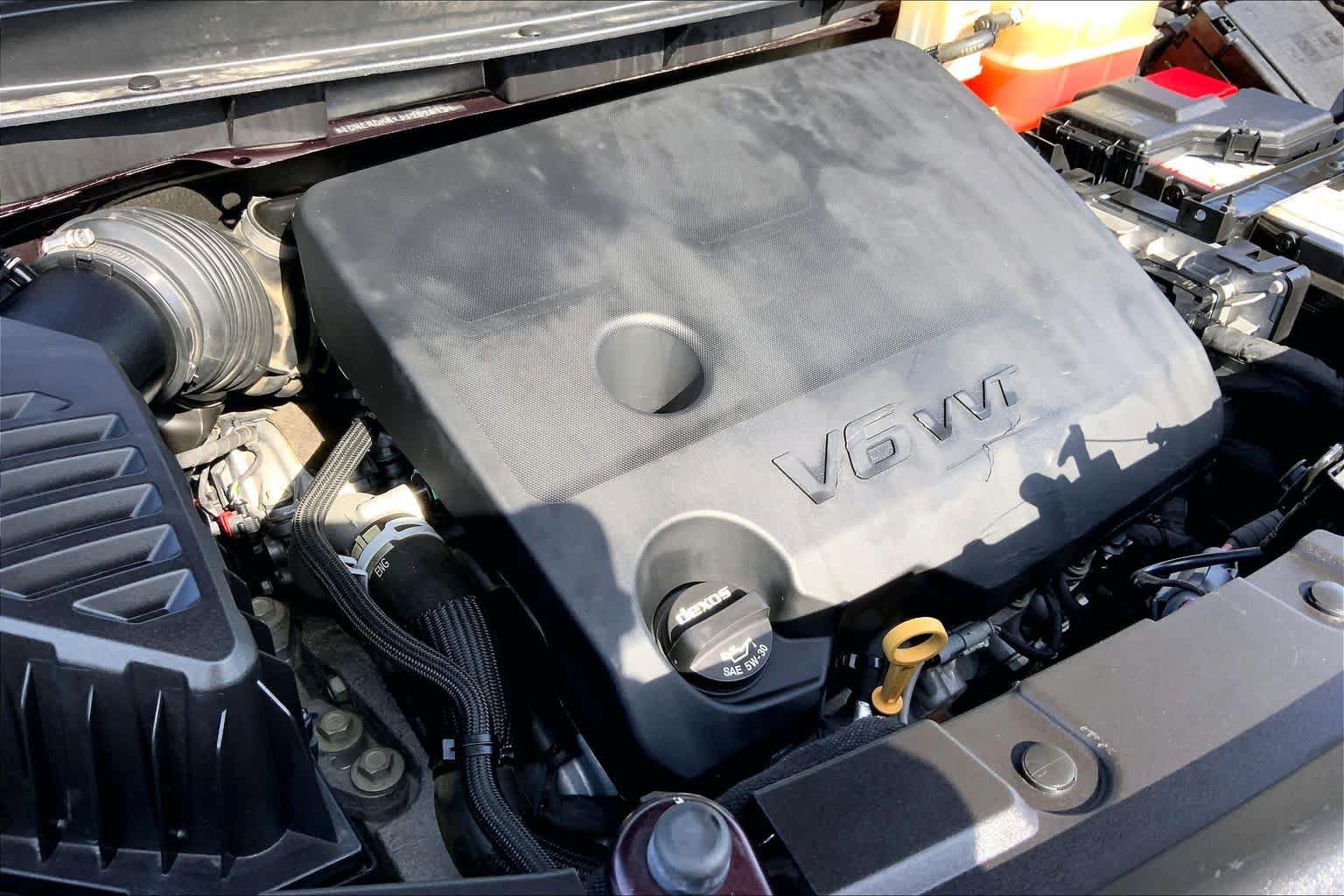 Used 2018 Chevrolet Traverse LT FWD image 32