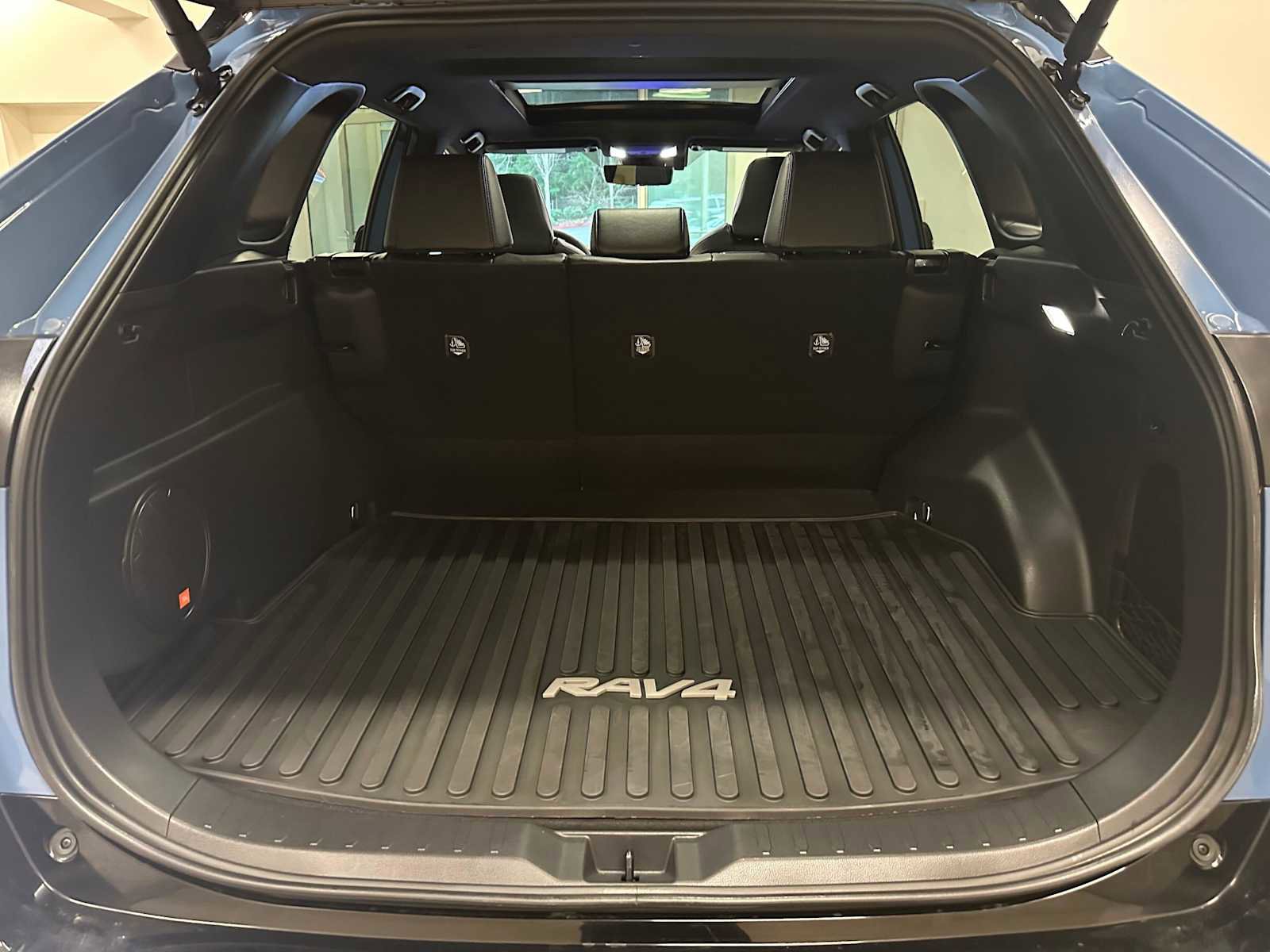 Certified 2025 Toyota RAV4 XSE image 32