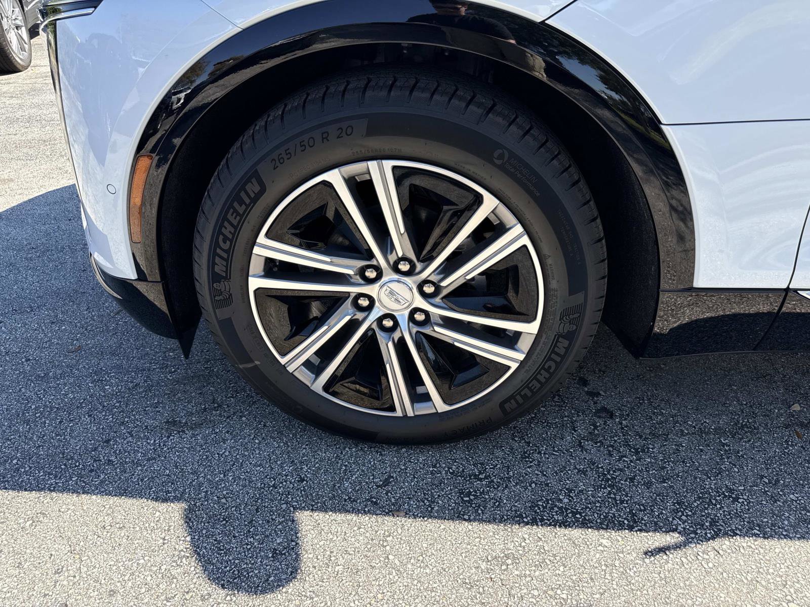 New 2026 Cadillac Lyriq Luxury image 9