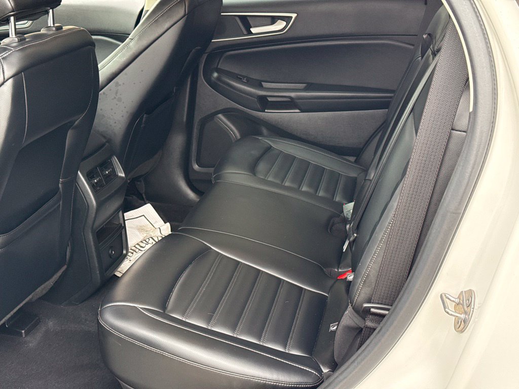 Used 2024 Ford Edge SEL AWD/4WD image 18
