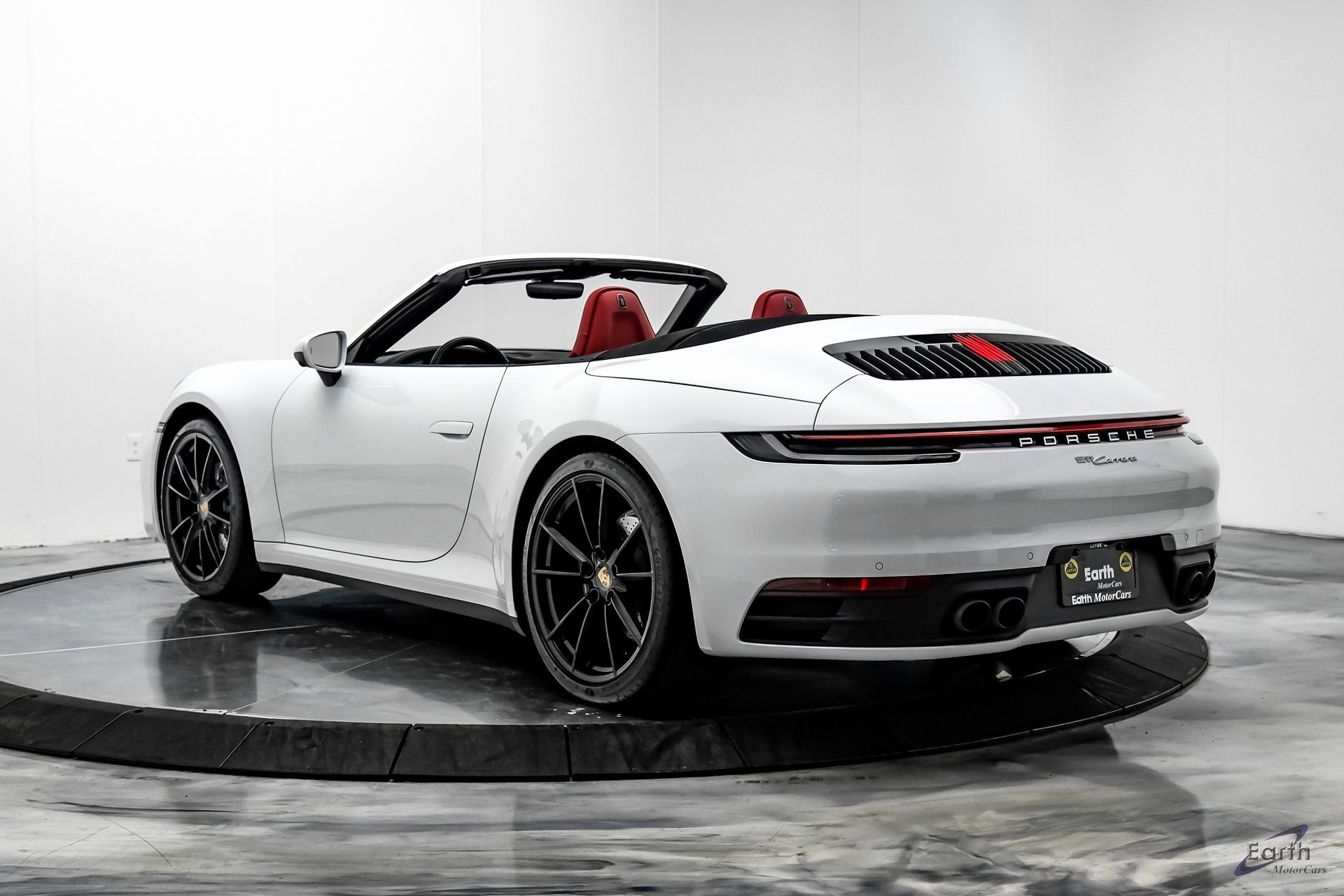 Used 2021 Porsche 911 Carrera 4 image 9