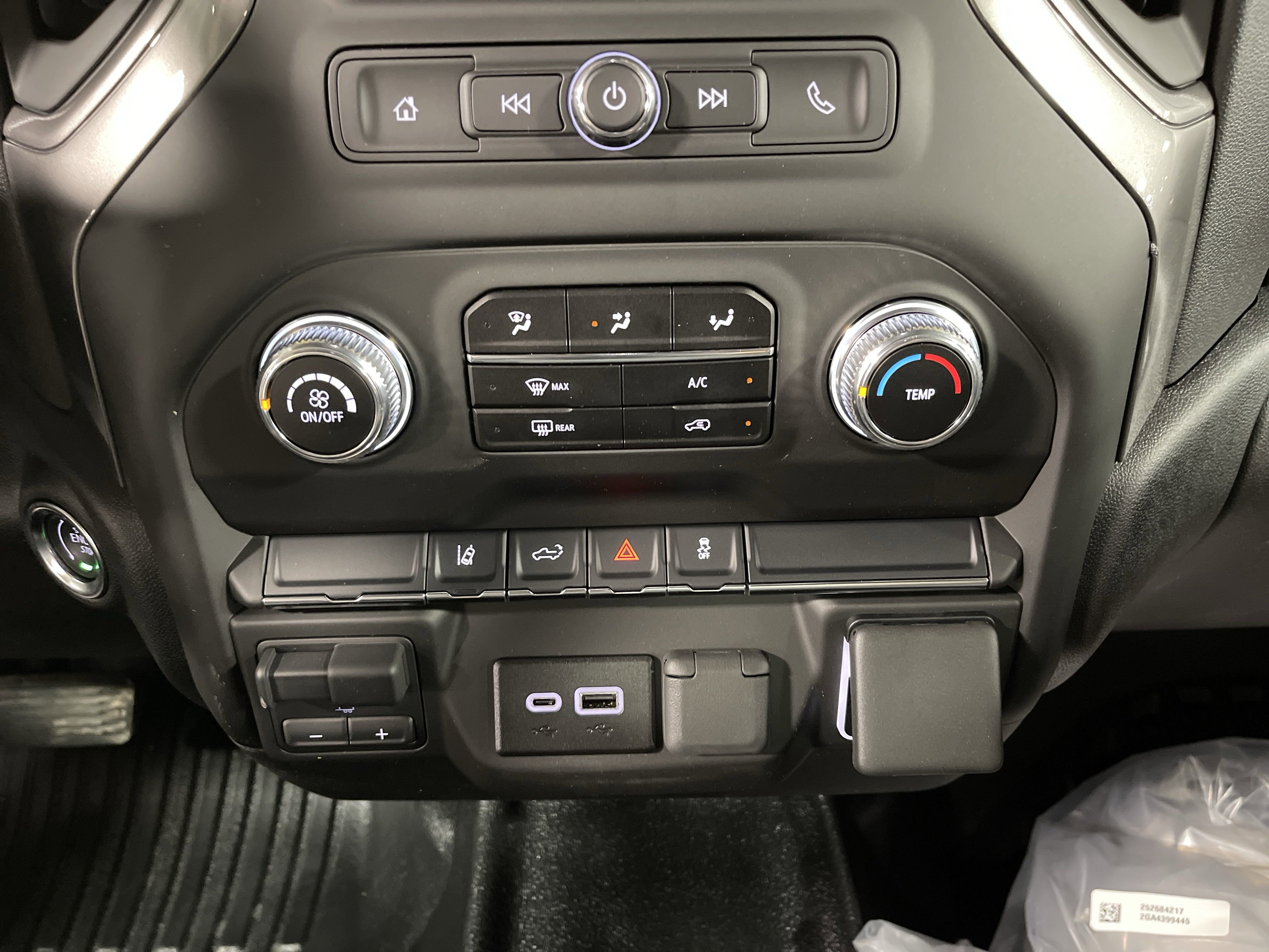 New 2025 GMC Sierra 2500 Pro image 22