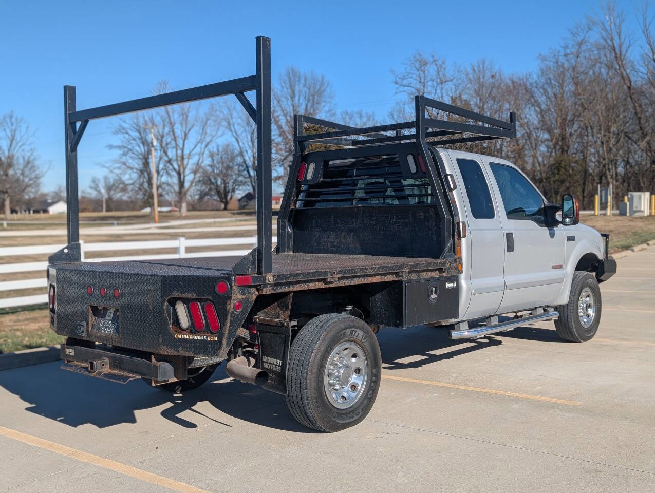 Used 2003 Ford F250 XLT image 4