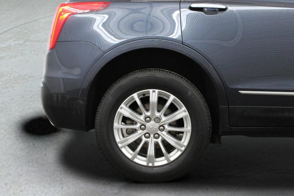 Used 2019 Cadillac XT5 FWD image 12