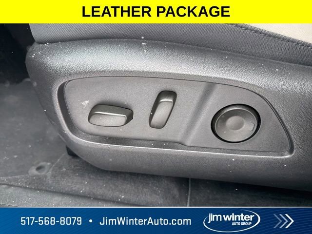 Used 2025 GMC Terrain Elevation w/ Elevation Premium Package AWD/4WD image 23