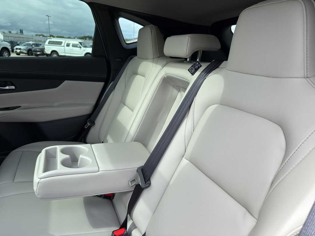 Certified 2025 Nissan Murano SL image 36