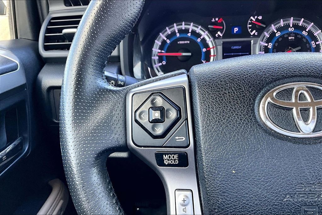 Used 2014 Toyota 4Runner Limited image 18