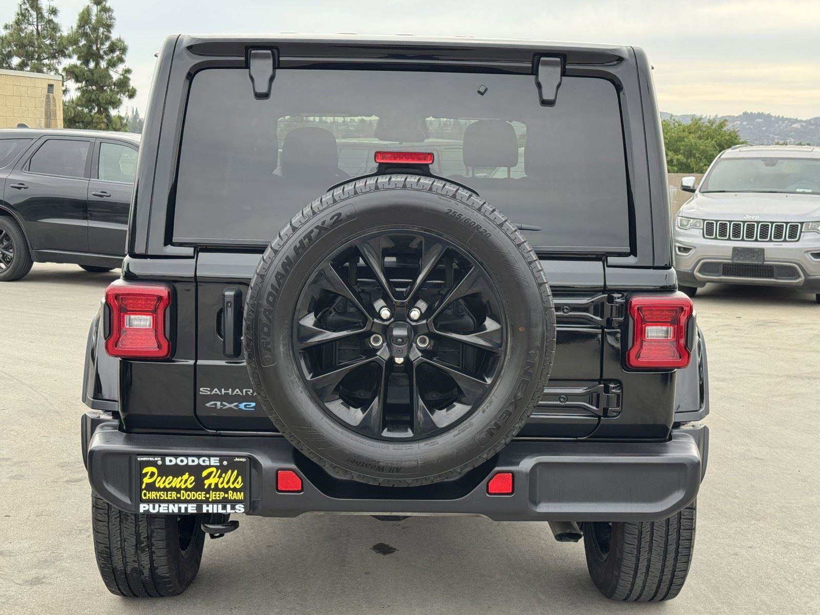 Certified 2025 Jeep Wrangler Sahara image 6