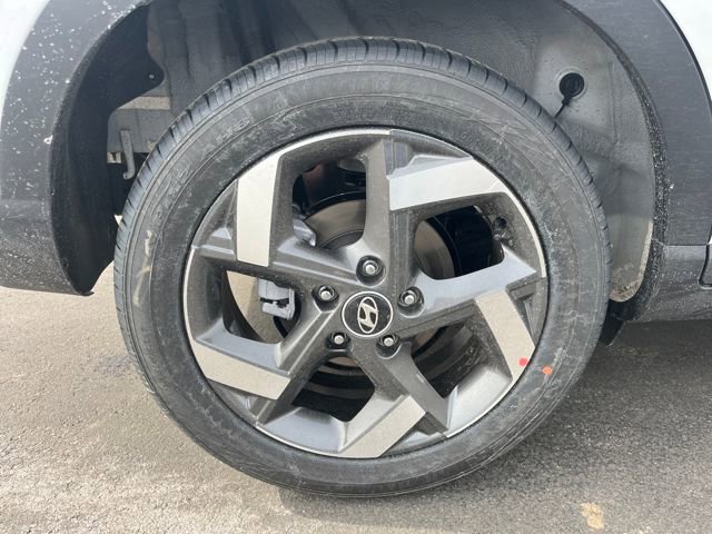 New 2026 Hyundai Venue SEL FWD image 13