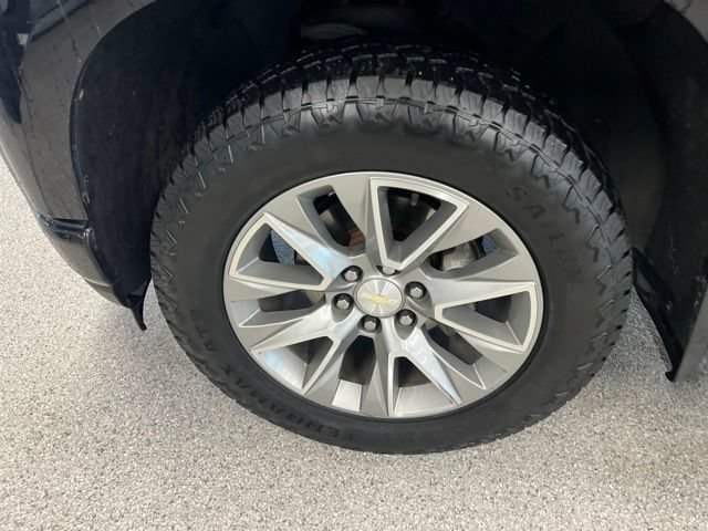Used 2019 Chevrolet Silverado 1500 High Country w/ Z71 Off-Road Package AWD/4WD image 10