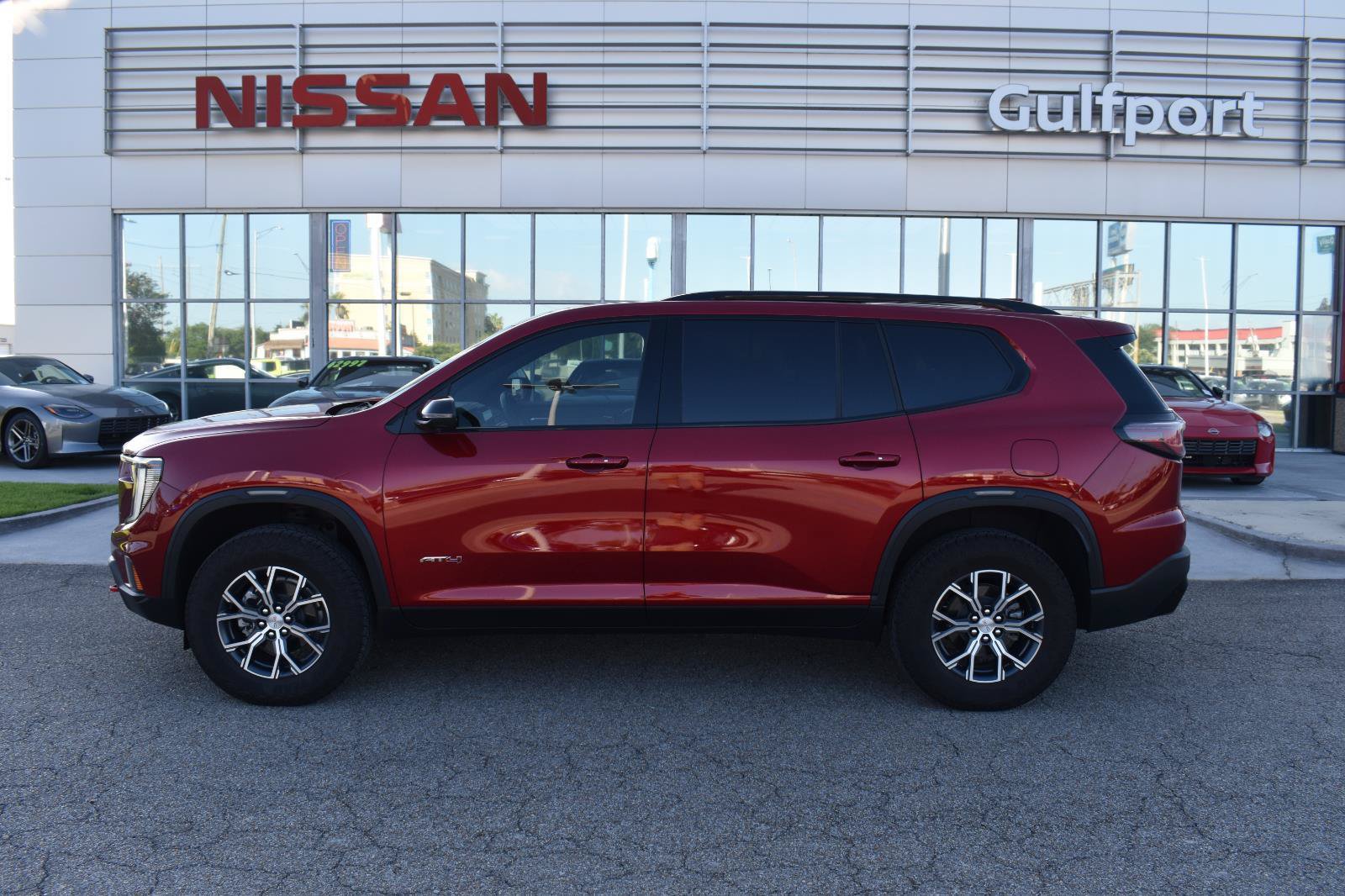 Used 2026 GMC Acadia AT4 w/ Luxury Package AWD/4WD image 3