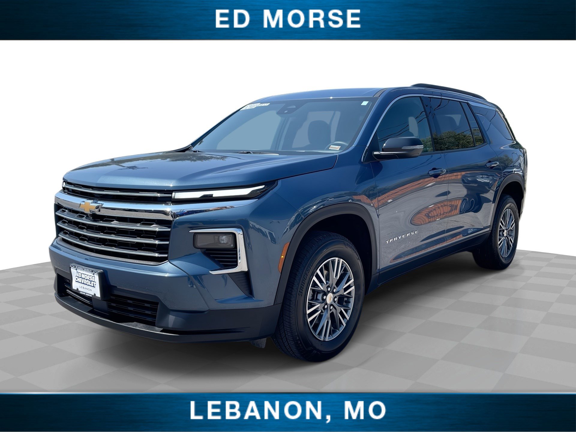 Used 2025 Chevrolet Traverse LT