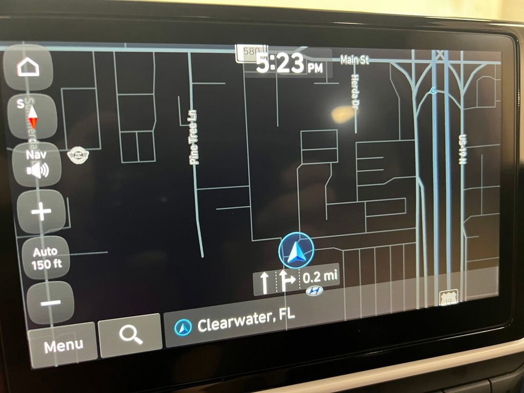 Used 2025 Hyundai Venue Limited image 22