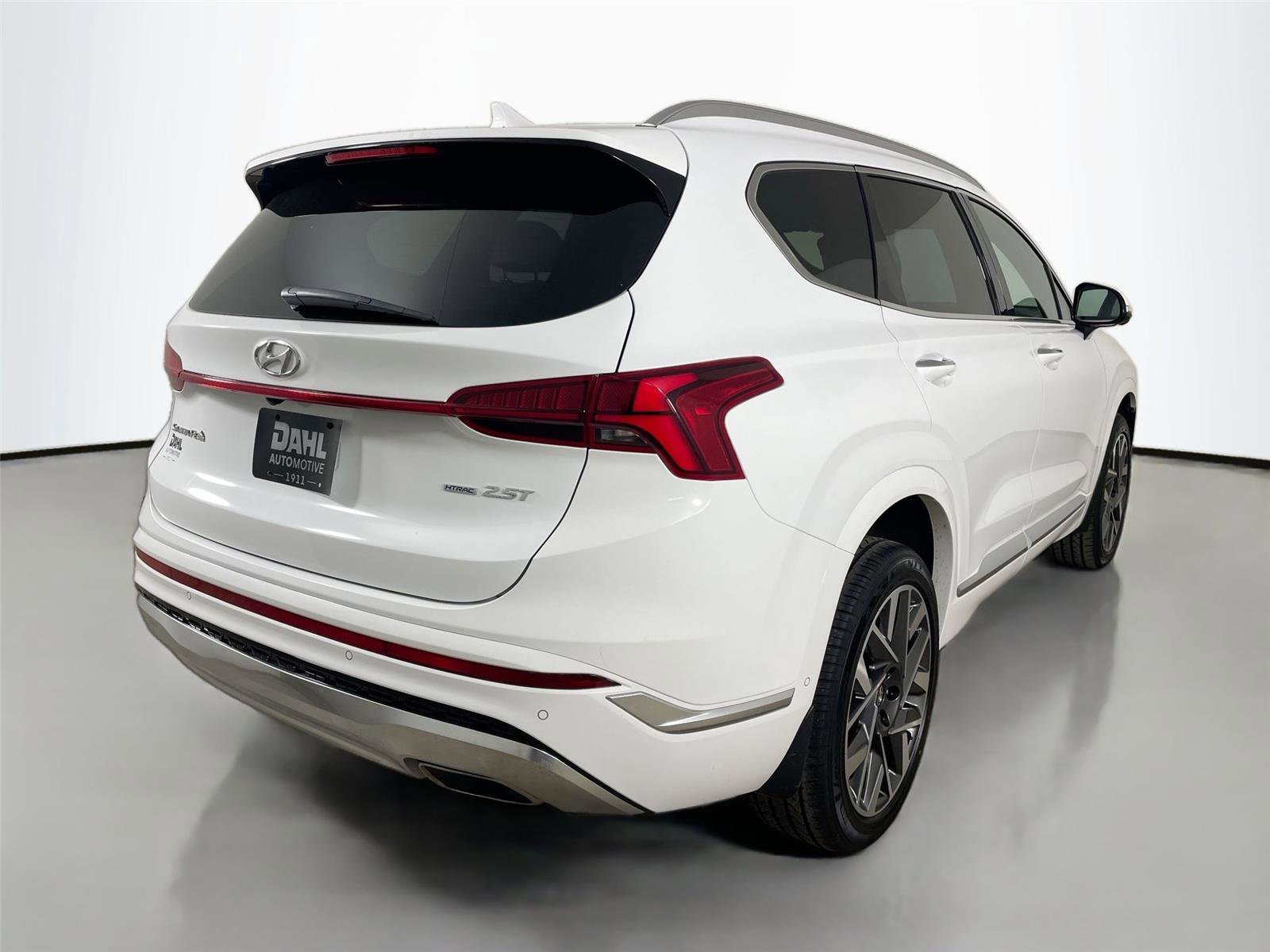 Used 2023 Hyundai Santa Fe Calligraphy AWD/4WD image 13