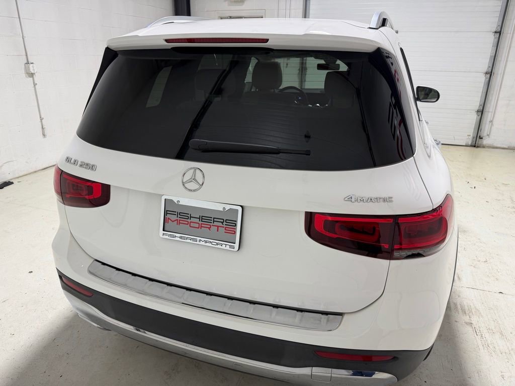 Used 2022 Mercedes-Benz GLB 250 4MATIC w/ Premium Package Lite image 9