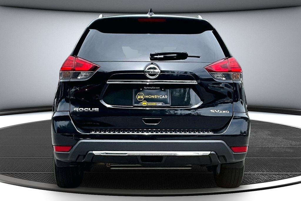Used 2017 Nissan Rogue SV AWD/4WD image 5