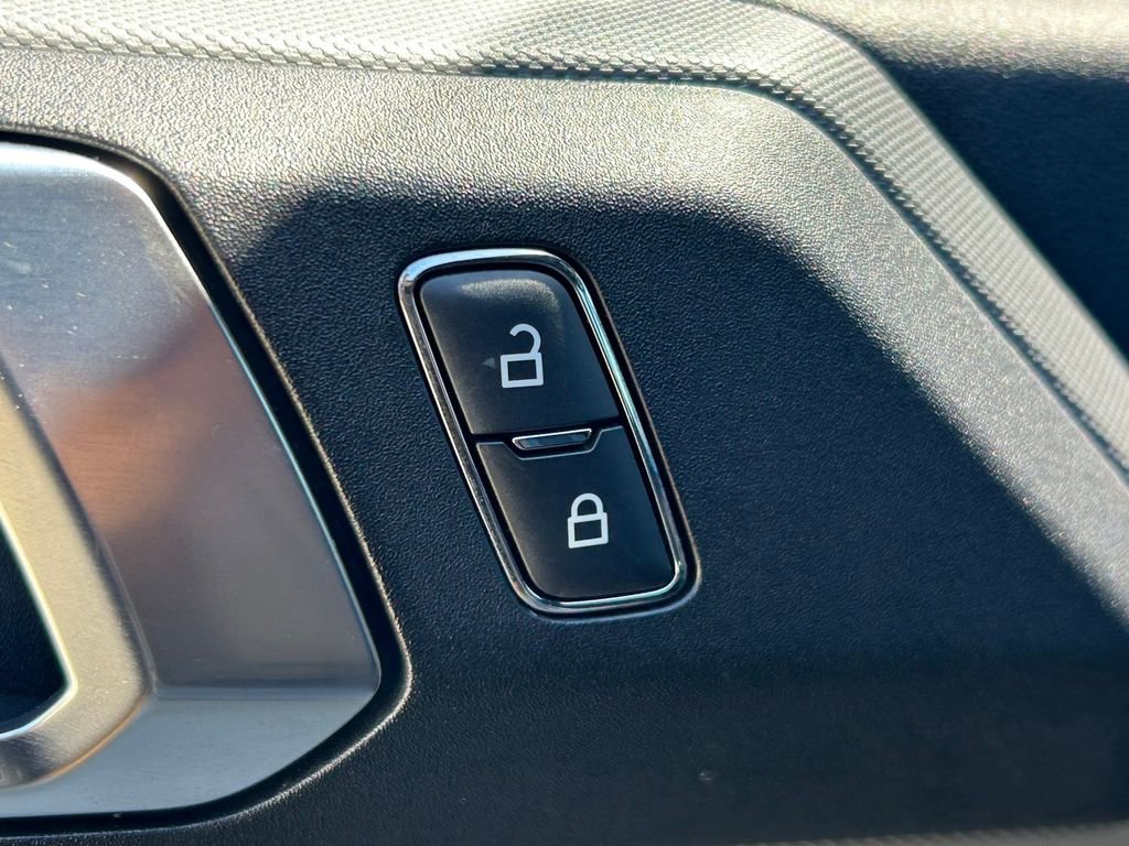 Used 2022 Ford Bronco Black Diamond w/ Sasquatch Package image 18