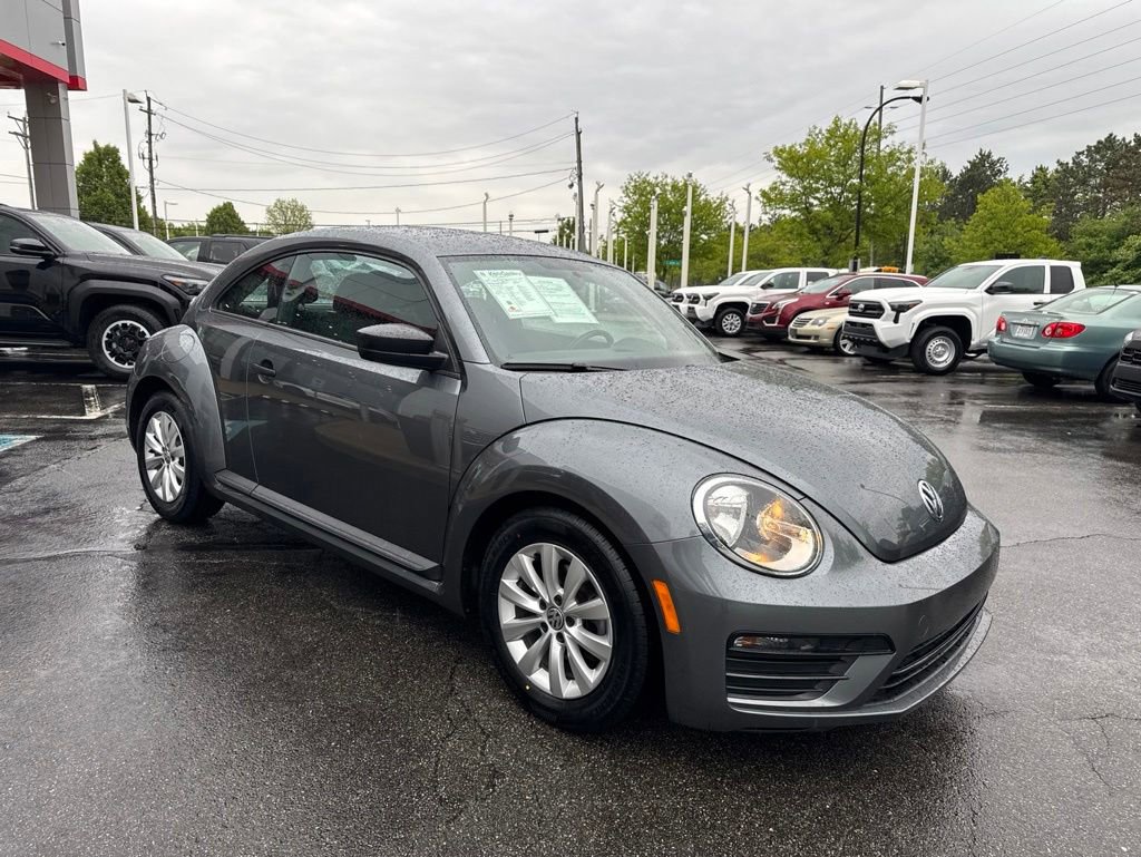 Used 2018 Volkswagen Beetle 2.0T S FWD image 8