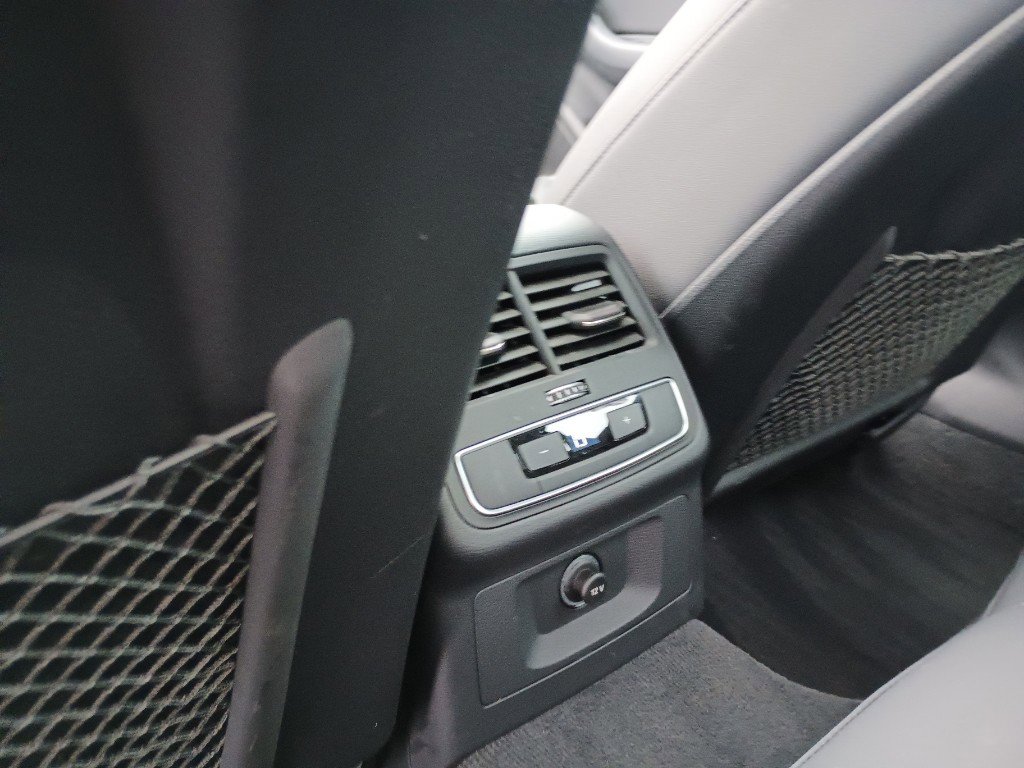 Used 2021 Audi A4 2.0T Premium w/ Convenience Package image 31