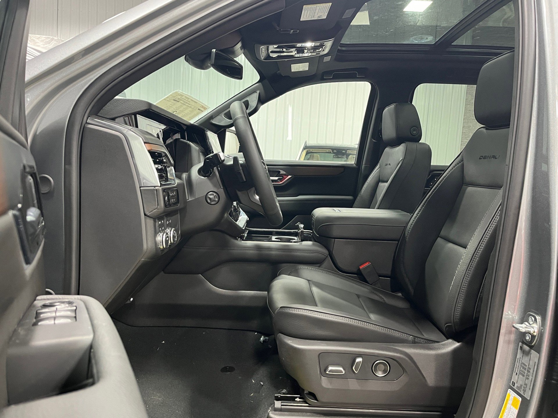 New 2026 GMC Yukon XL Denali w/ Sun & Power Step Package image 14