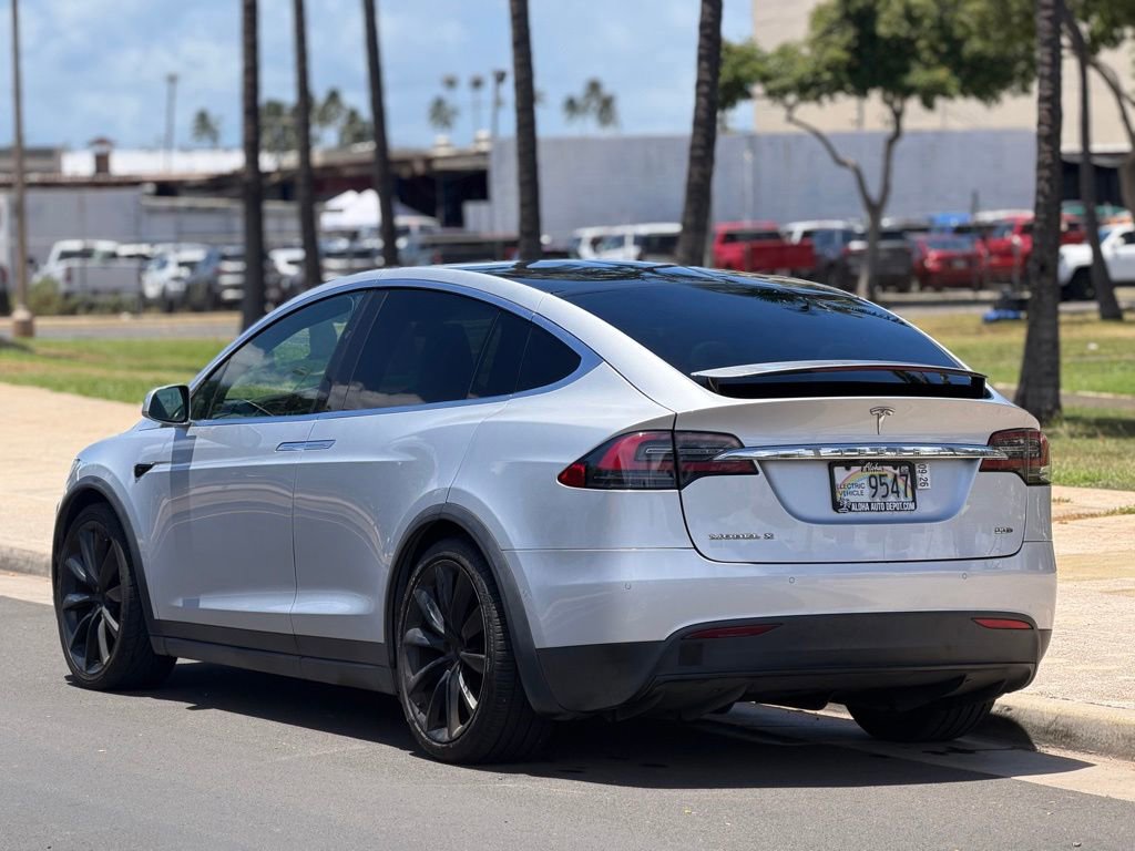 Used 2017 Tesla Model X 90D AWD/4WD image 3