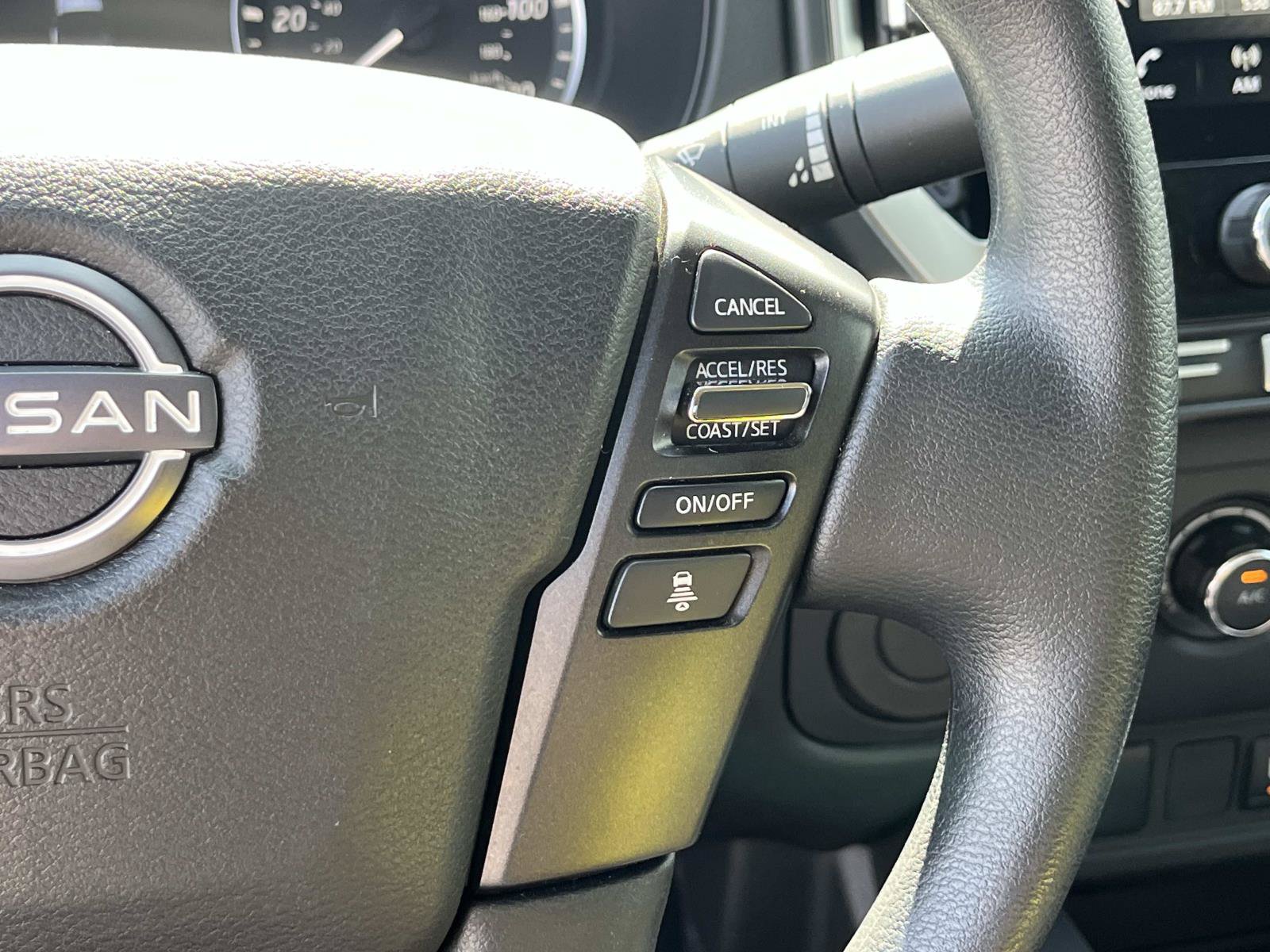 Used 2025 Nissan Frontier SV RWD image 30