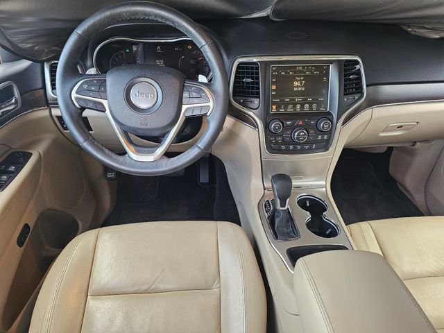 Used 2017 Jeep Grand Cherokee Limited image 37