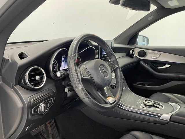Used 2019 Mercedes-Benz GLC 300 image 35
