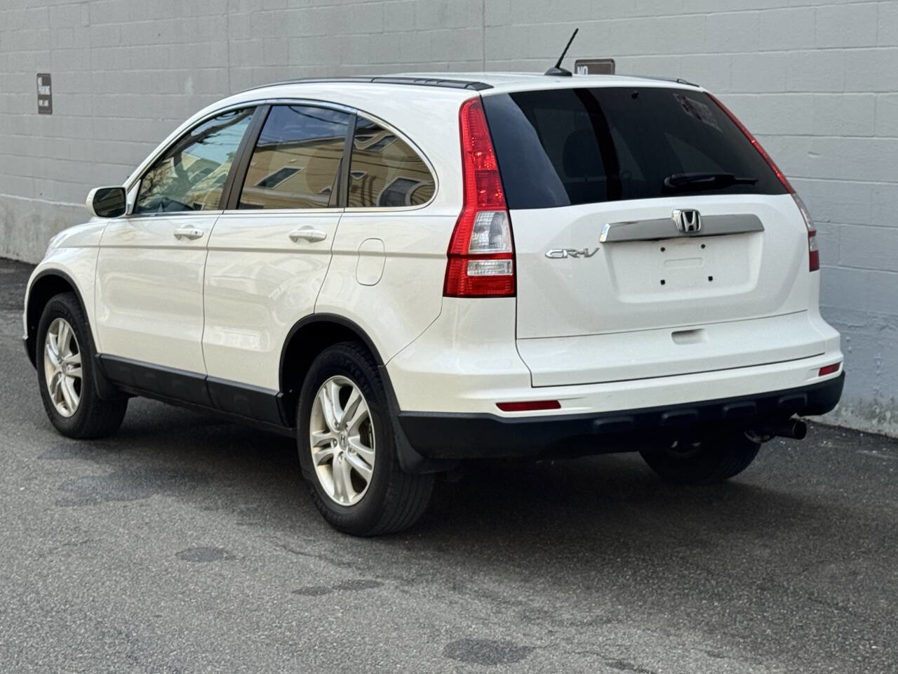 Used 2011 Honda CR-V EX-L image 8