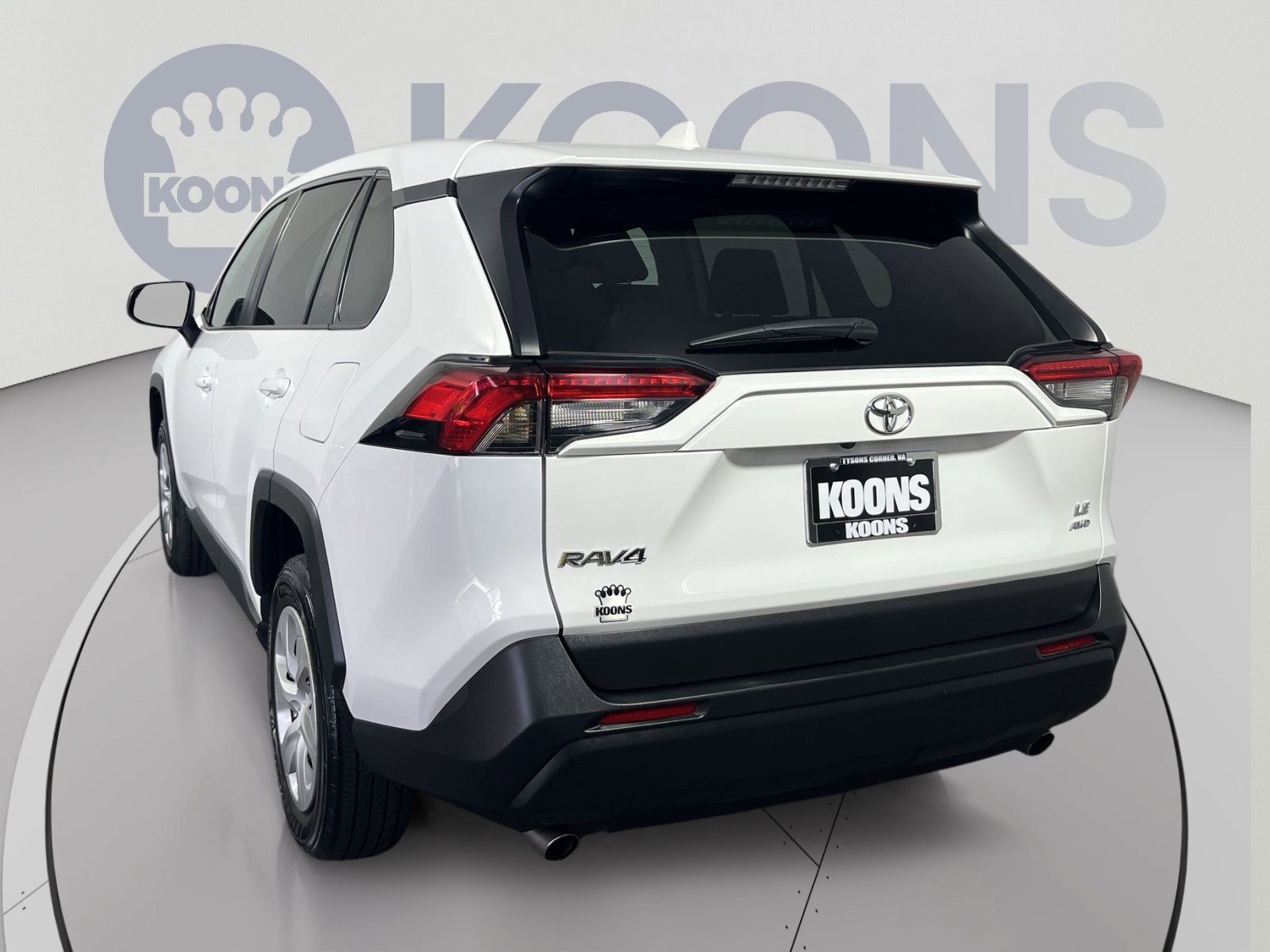 Used 2025 Toyota RAV4 LE AWD/4WD image 4
