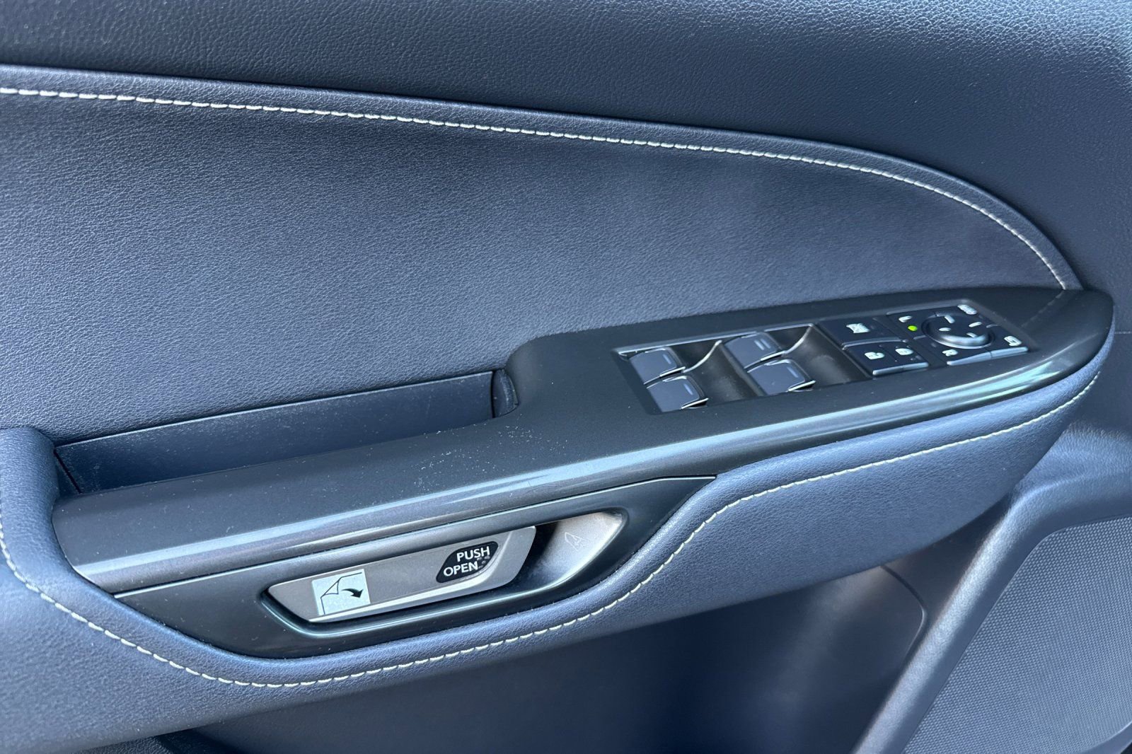 Used 2023 Lexus NX 350h AWD w/ Towing Package (2000 Lbs) image 11