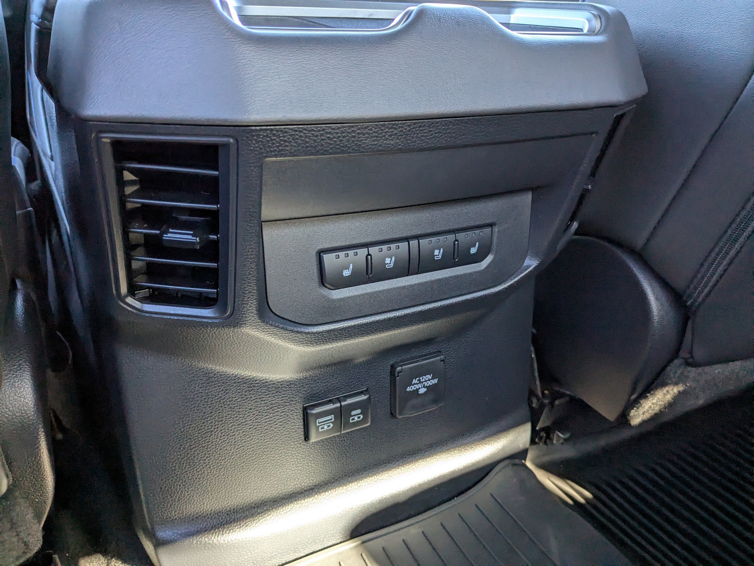 Used 2023 Toyota Tundra Platinum image 14