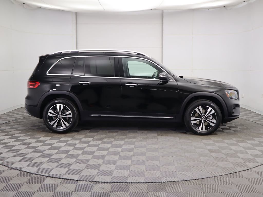 Certified 2025 Mercedes-Benz GLB 250 image 4